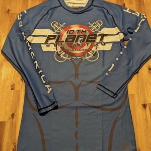 MEightyFive Men's 10th Planet Jiu Jitsu Long Sleeve Poly/Spandex Shirt EUC